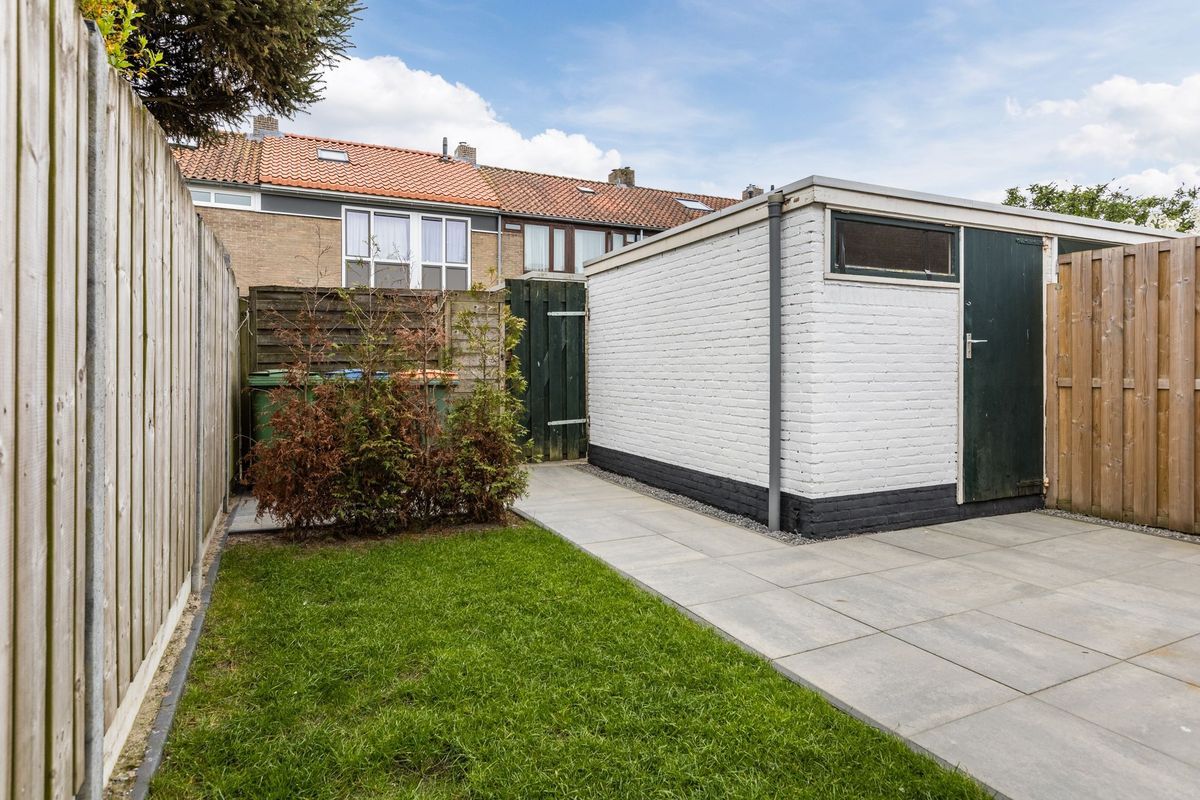 Bijvang 14 Photo Blur 37