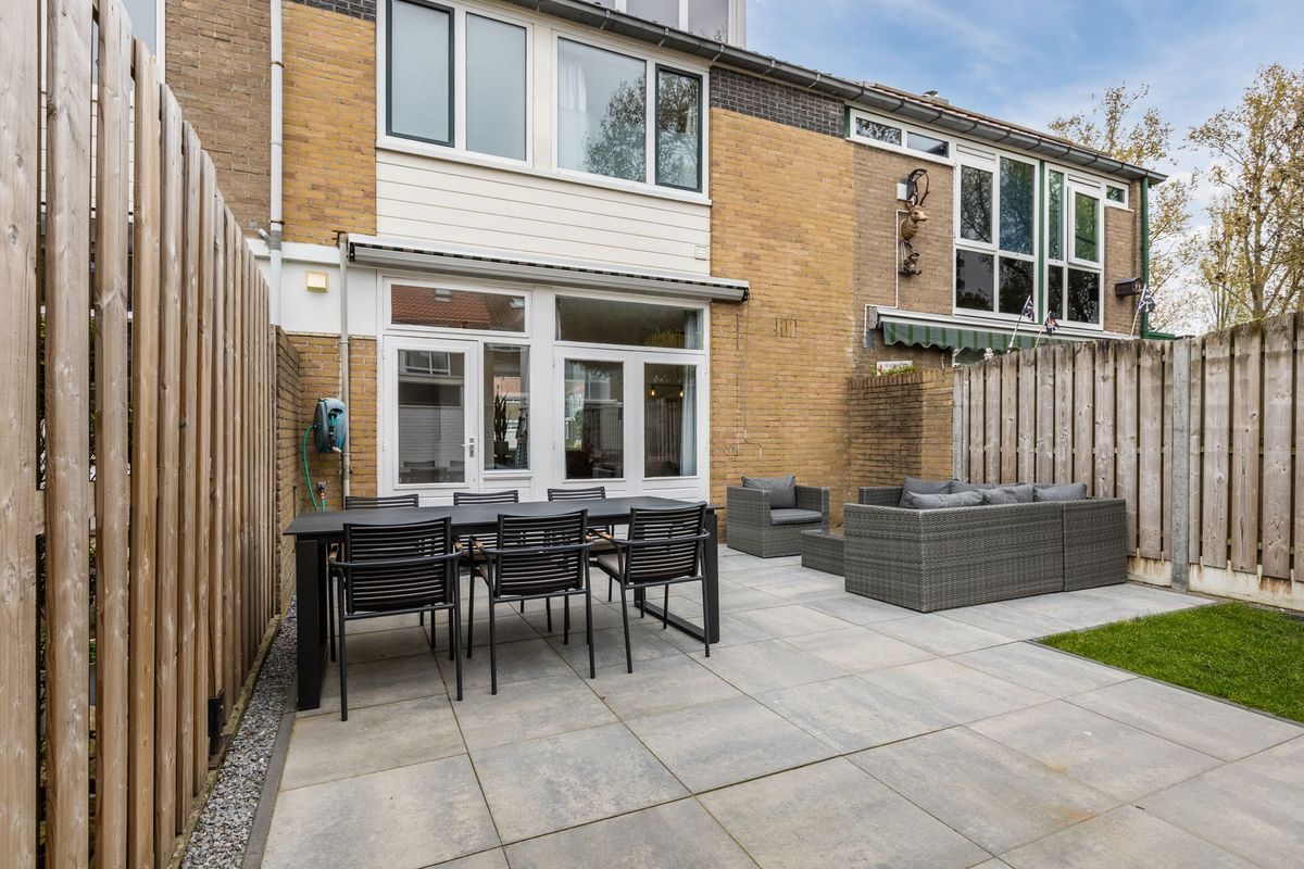 Bijvang 14 Photo Blur 33