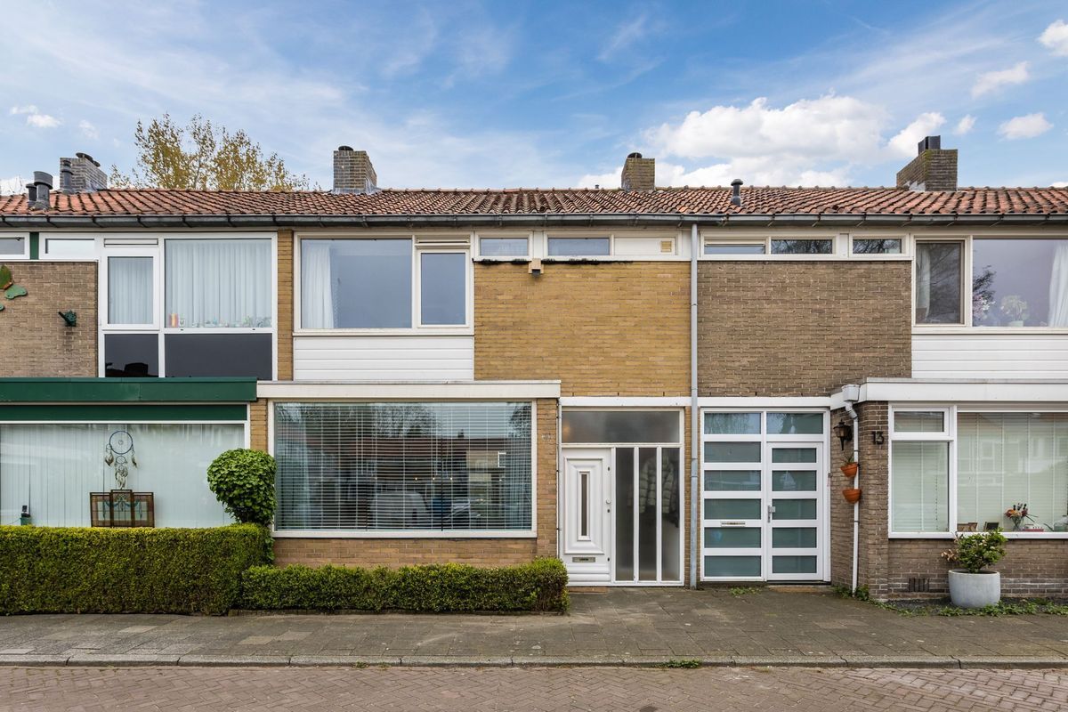 Bijvang 14 Photo Blur 0