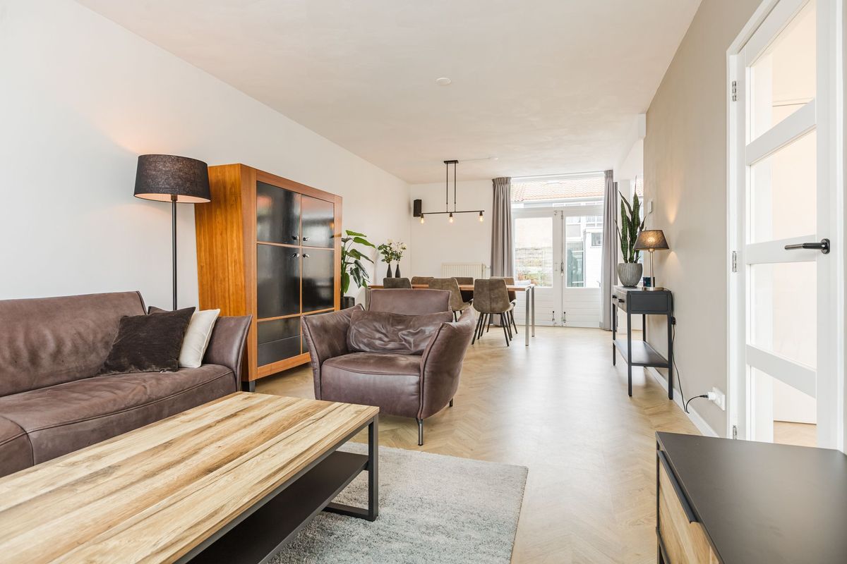 Bijvang 14 Photo Blur 7