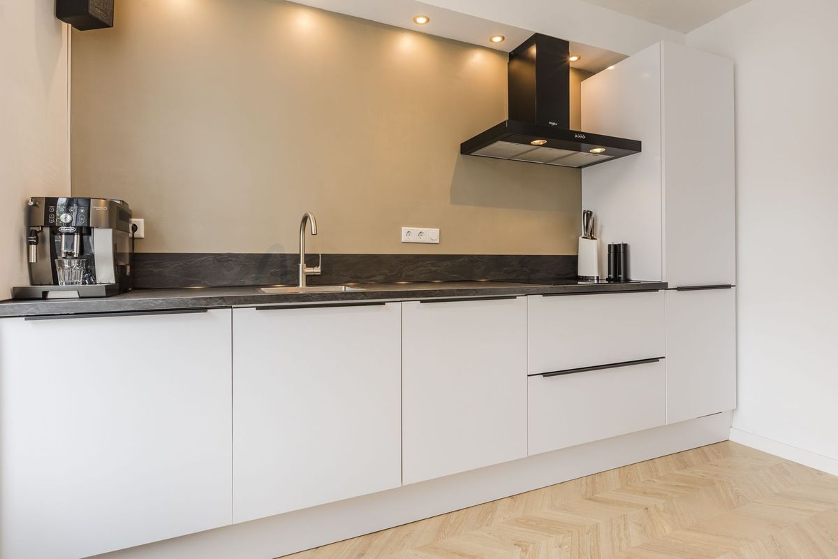 Bijvang 14 Photo Blur 10