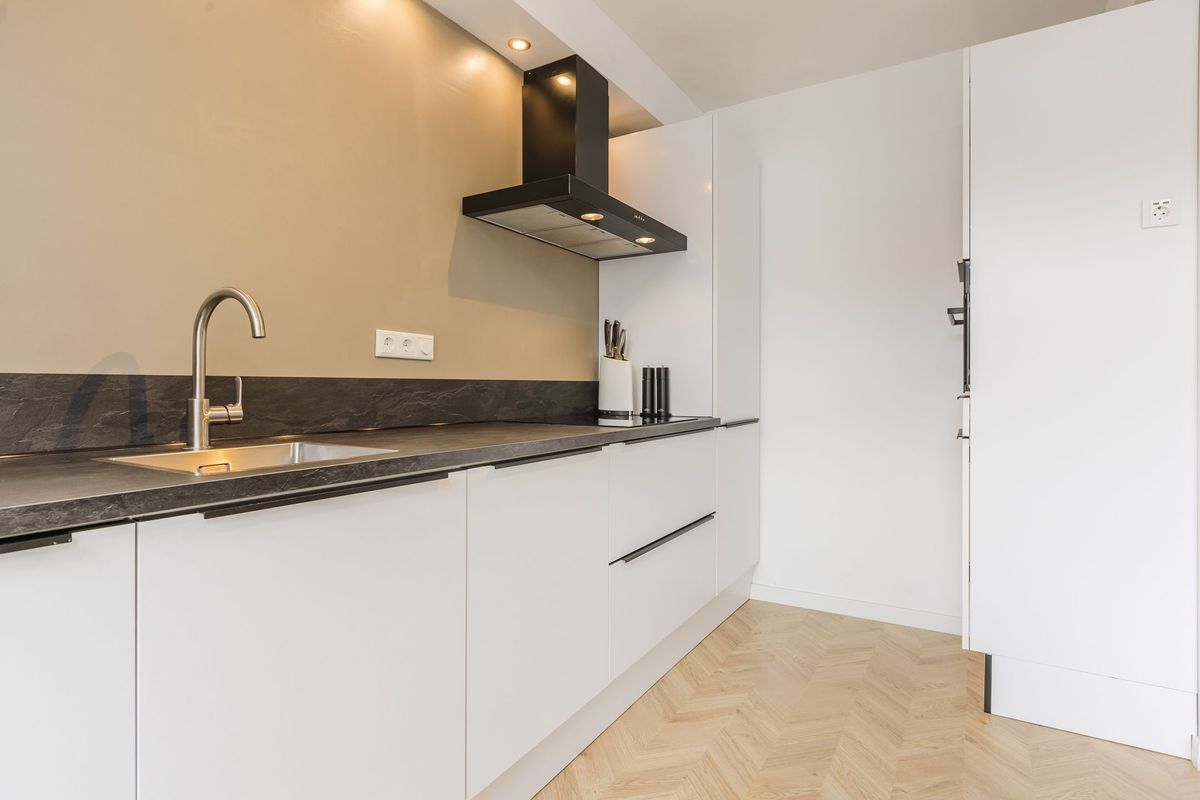 Bijvang 14 Photo Blur 12