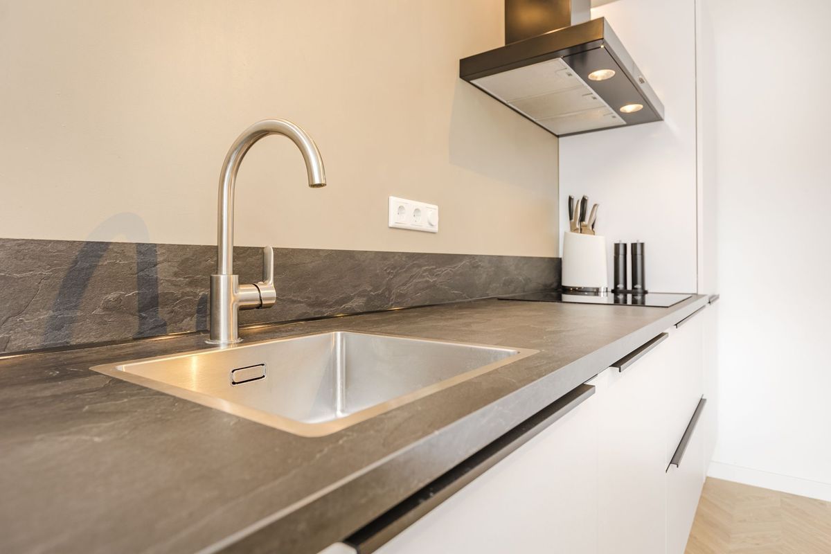 Bijvang 14 Photo Blur 13