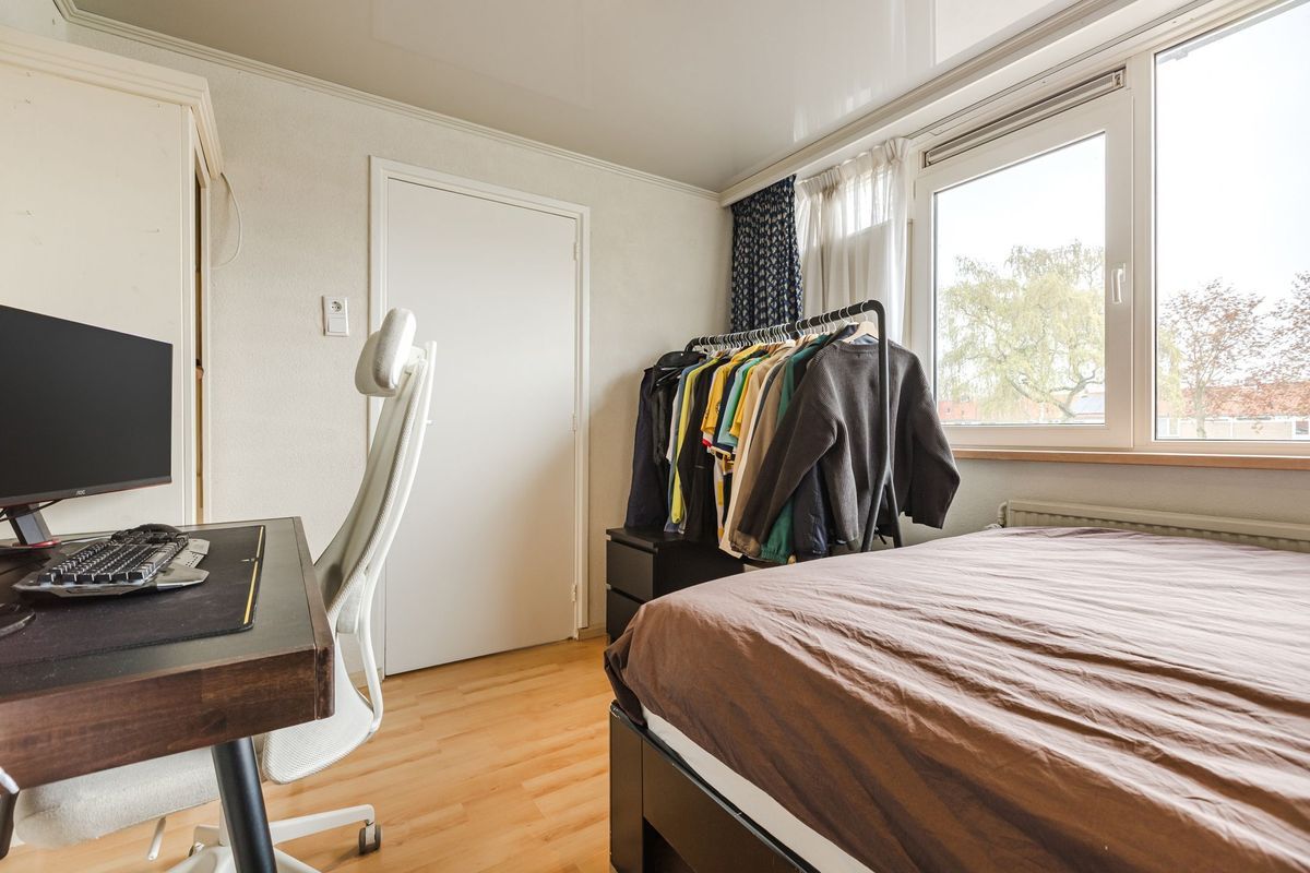 Bijvang 14 Photo Blur 21