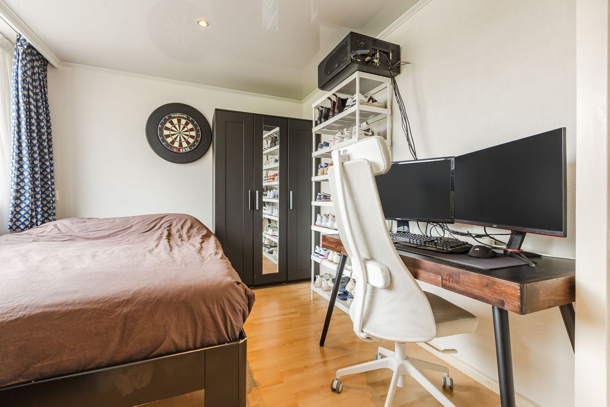 Bijvang 14 Photo Blur 20