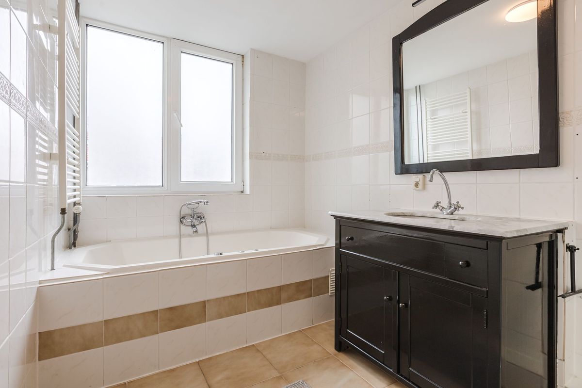 Bijvang 14 Photo Blur 23