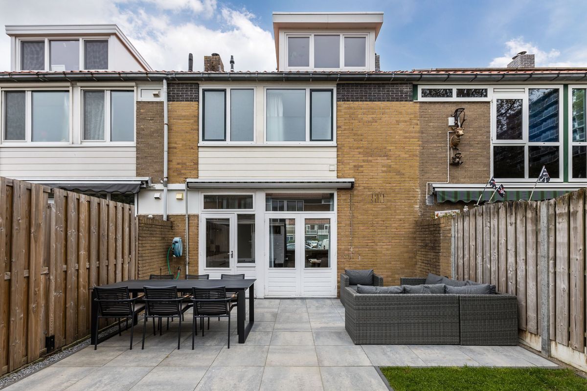 Bijvang 14 Photo Blur 31