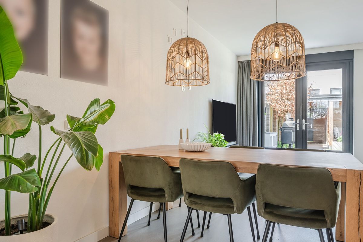 Judith Leysterplein 51 Photo Blur 18