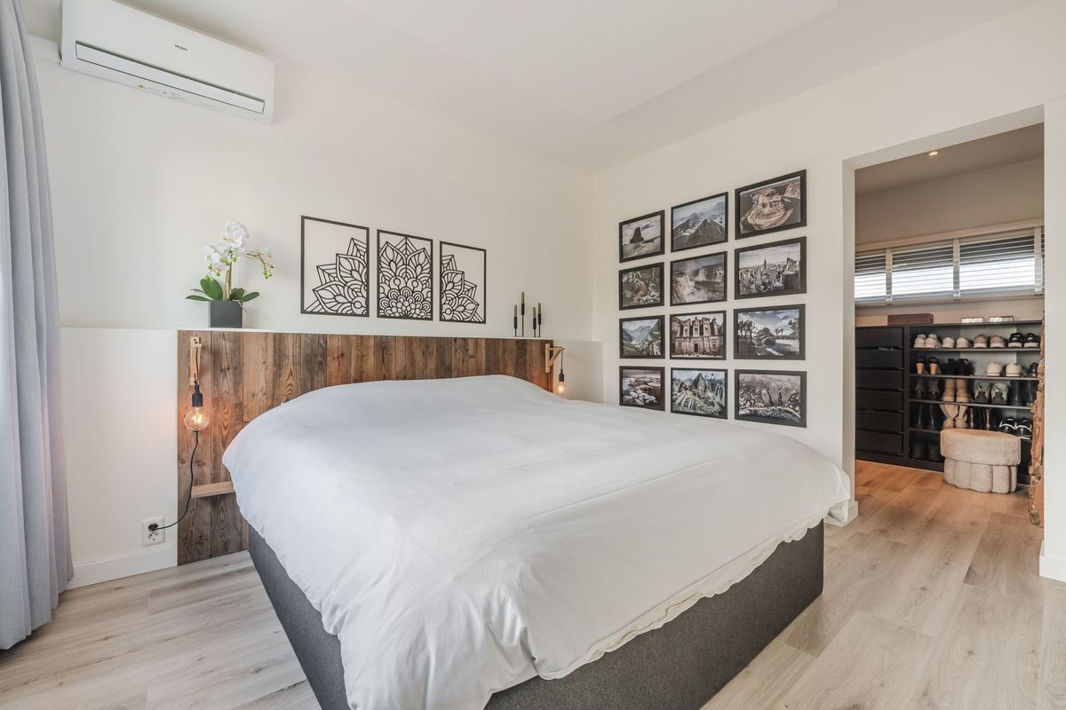 Judith Leysterplein 51 Photo Blur 52