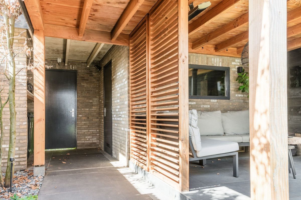 Judith Leysterplein 51 Photo Blur 34