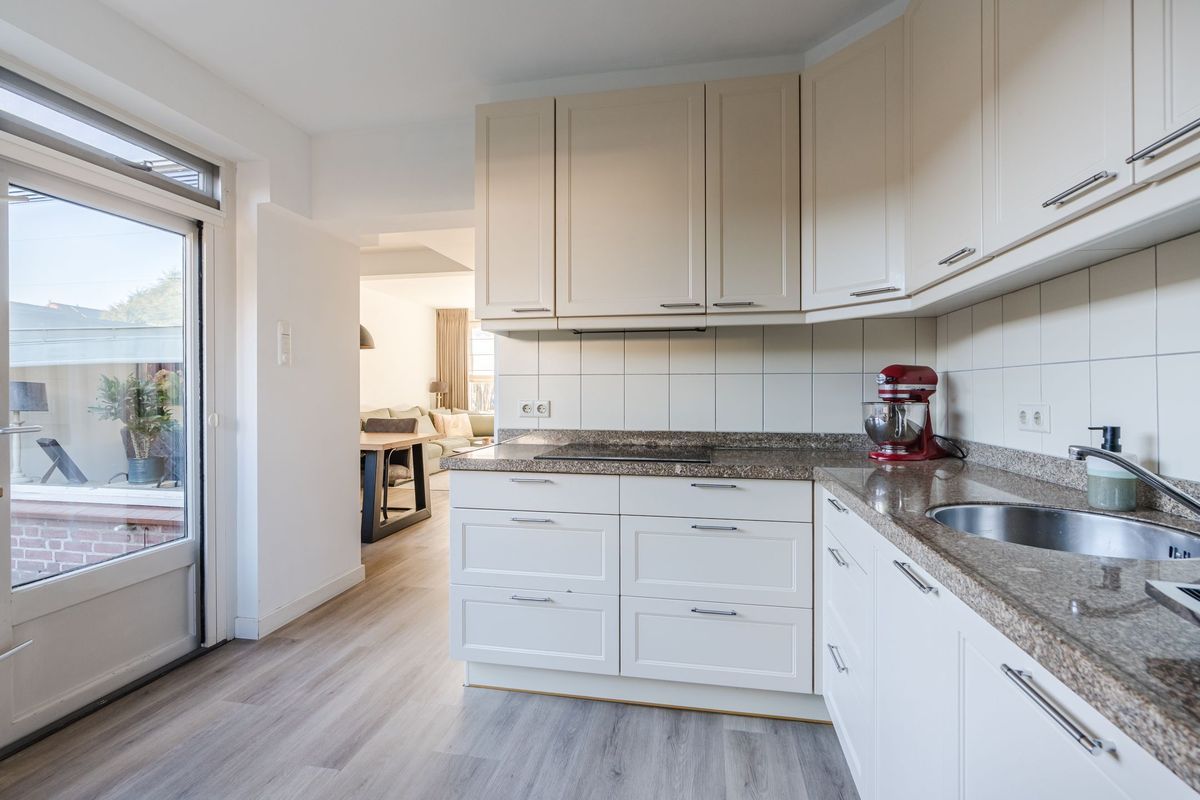 Wijnsel 15 Photo Blur 17