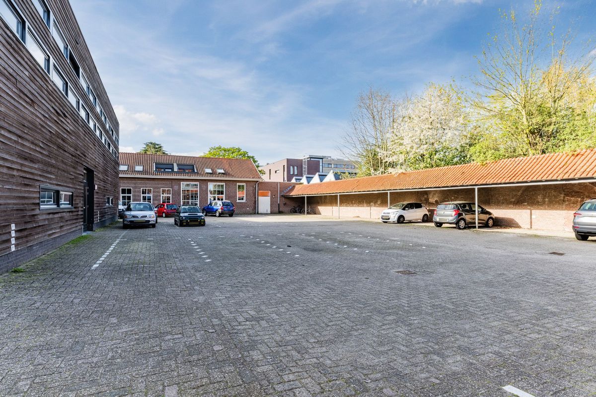 Wilhelminastraat 8 - s Photo Blur 23