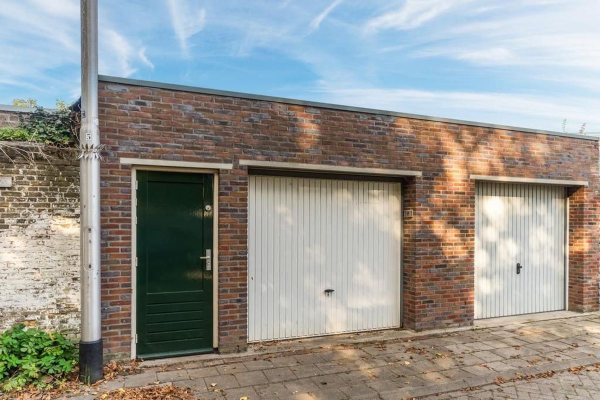 Bredaseweg 192 Photo Blur 31