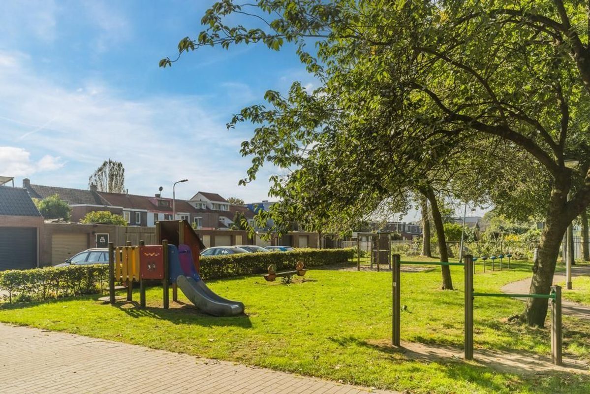 Bredaseweg 192 Photo Blur 39