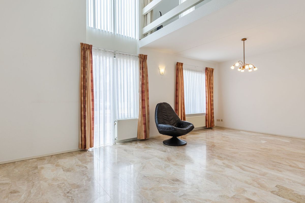 Min. Loeffstraat 8 Photo Blur 3