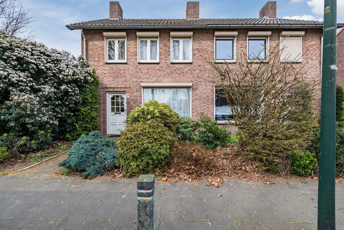 Willem Knaapenstraat 17 Photo Blur 0