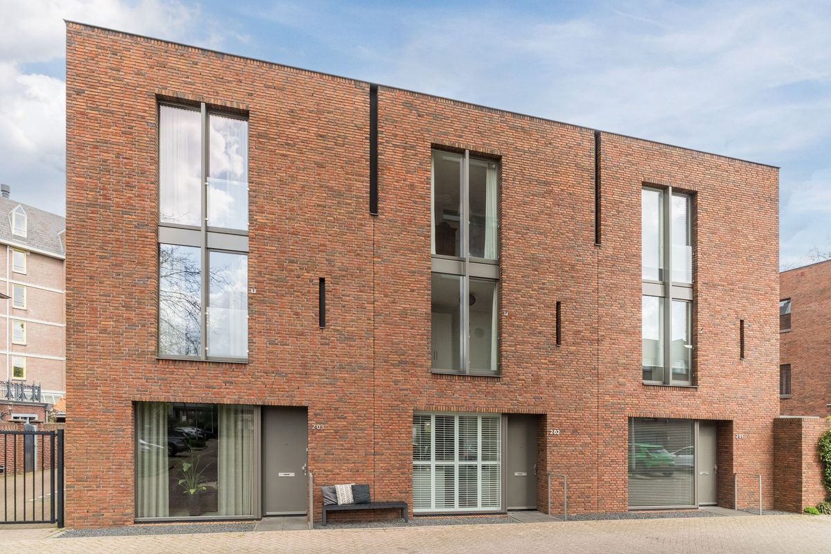 Ververstraat 2 - 02 Photo Blur 0