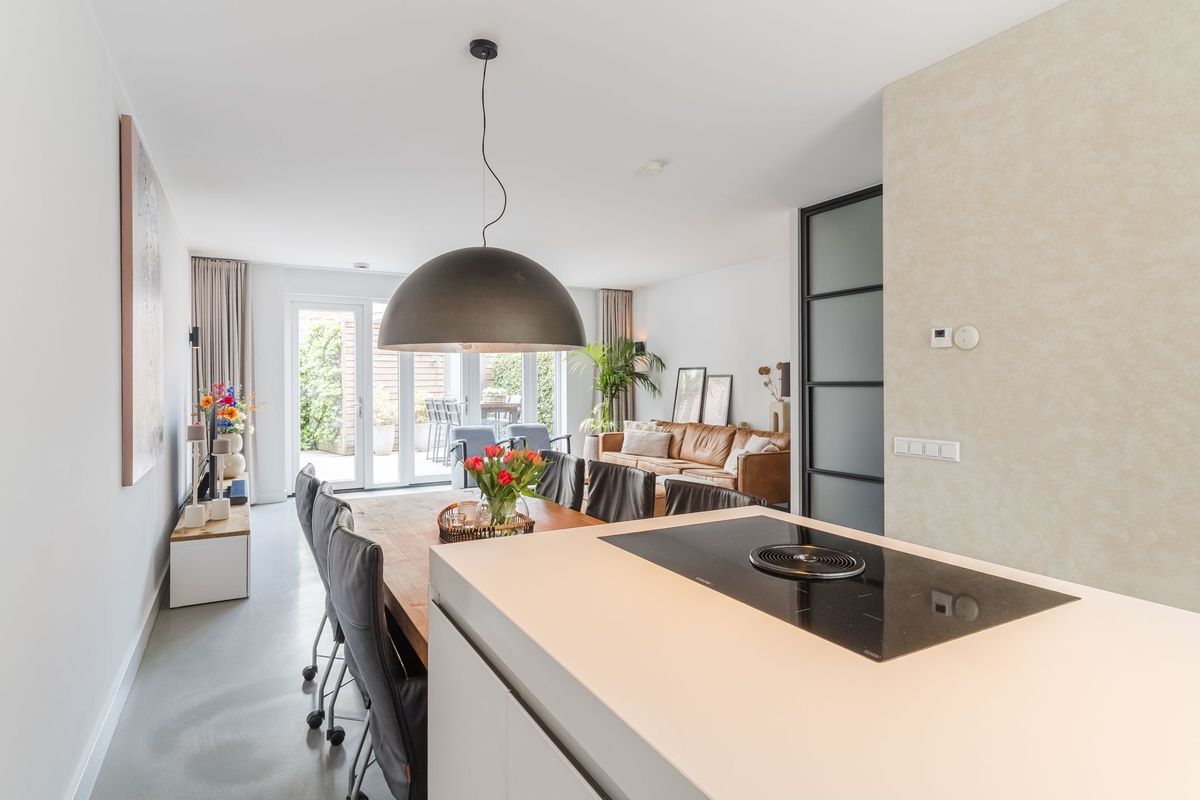 Ververstraat 2 - 02 Photo Blur 12