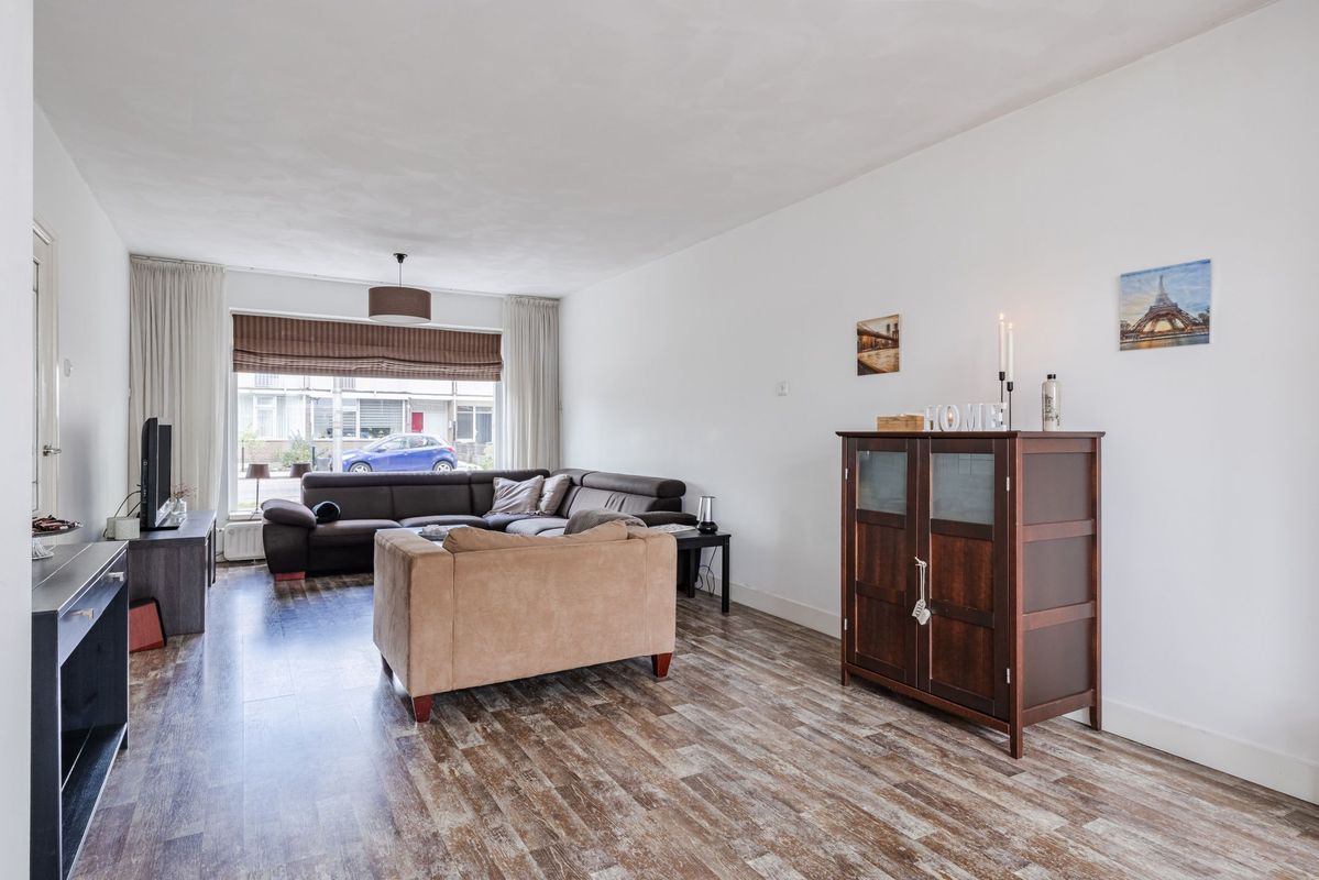 Beneluxlaan 79 Photo Blur 3