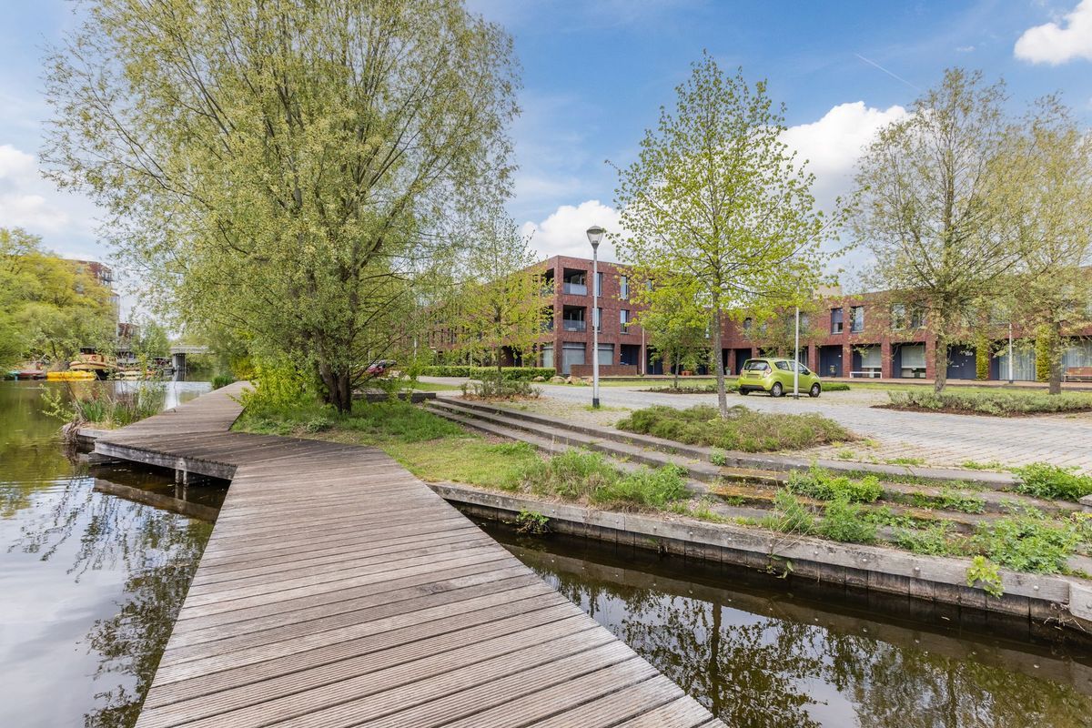 De Werf 167 Photo Blur 33