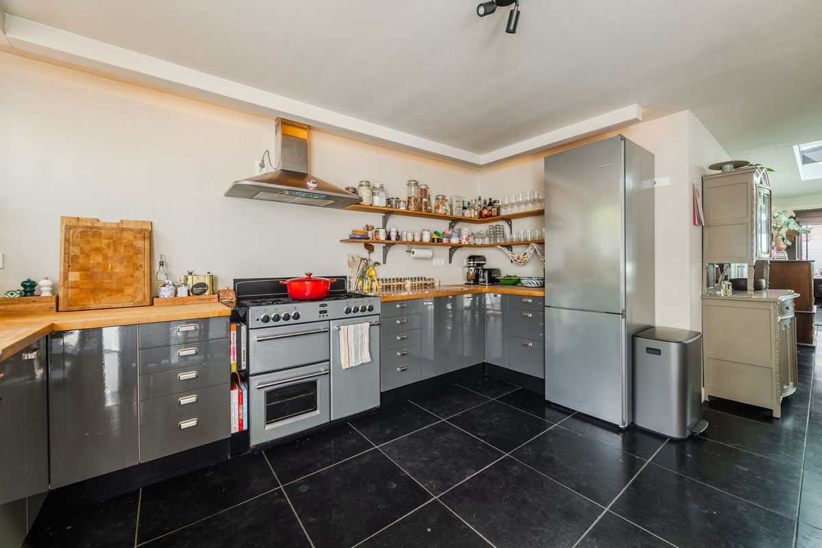 Bredaseweg 192 Photo Blur 15