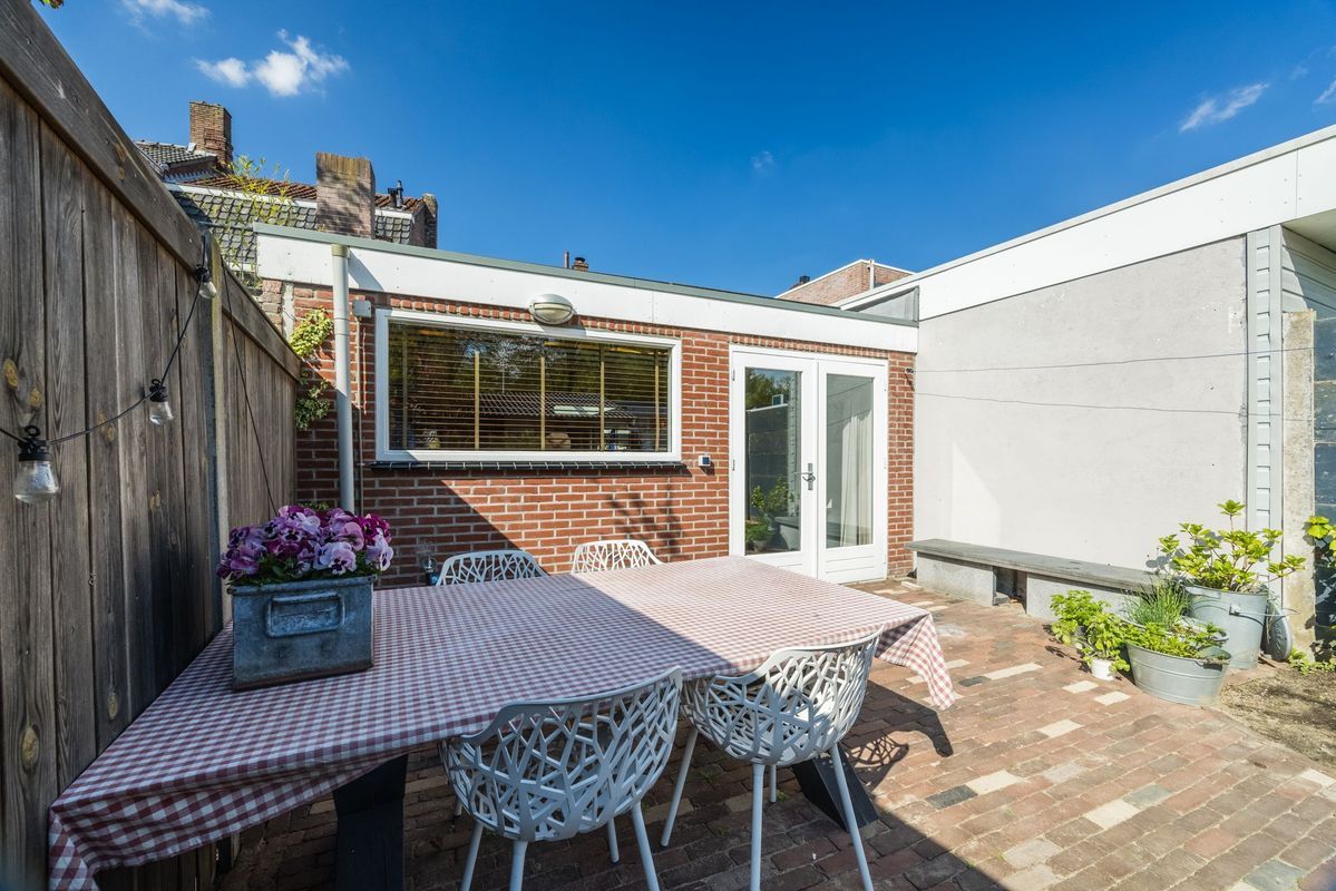 Bredaseweg 192 Photo Blur 45