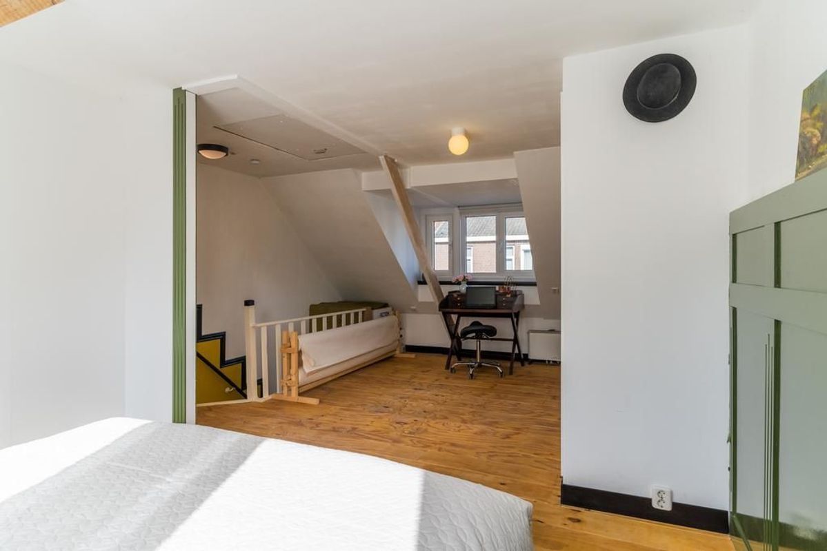 Bredaseweg 192 Photo Blur 24