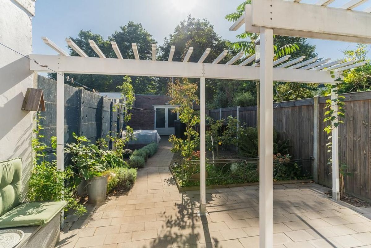 Bredaseweg 192 Photo Blur 25