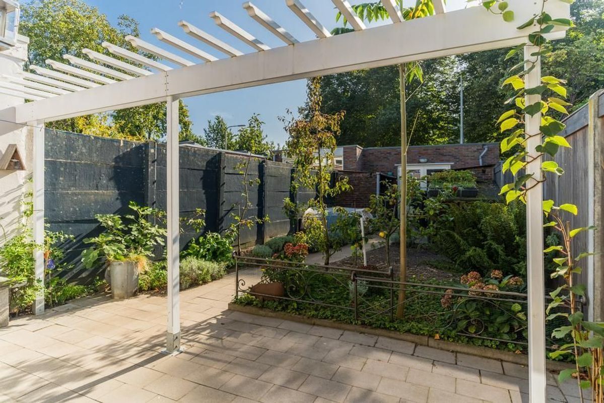 Bredaseweg 192 Photo Blur 27