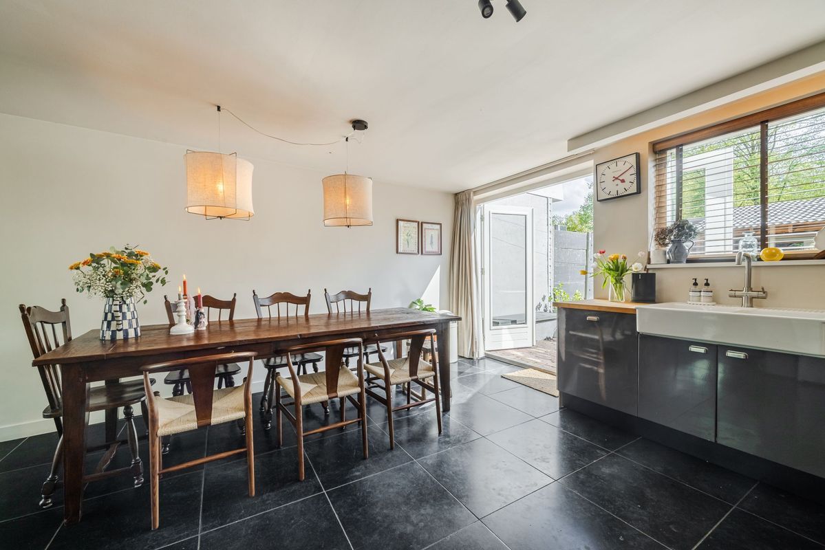 Bredaseweg 192 Photo Blur 18