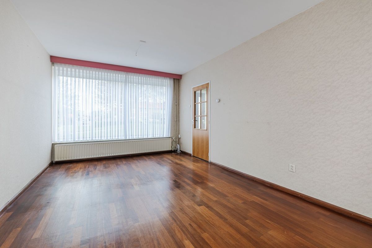 Smient 16 Photo Blur 7