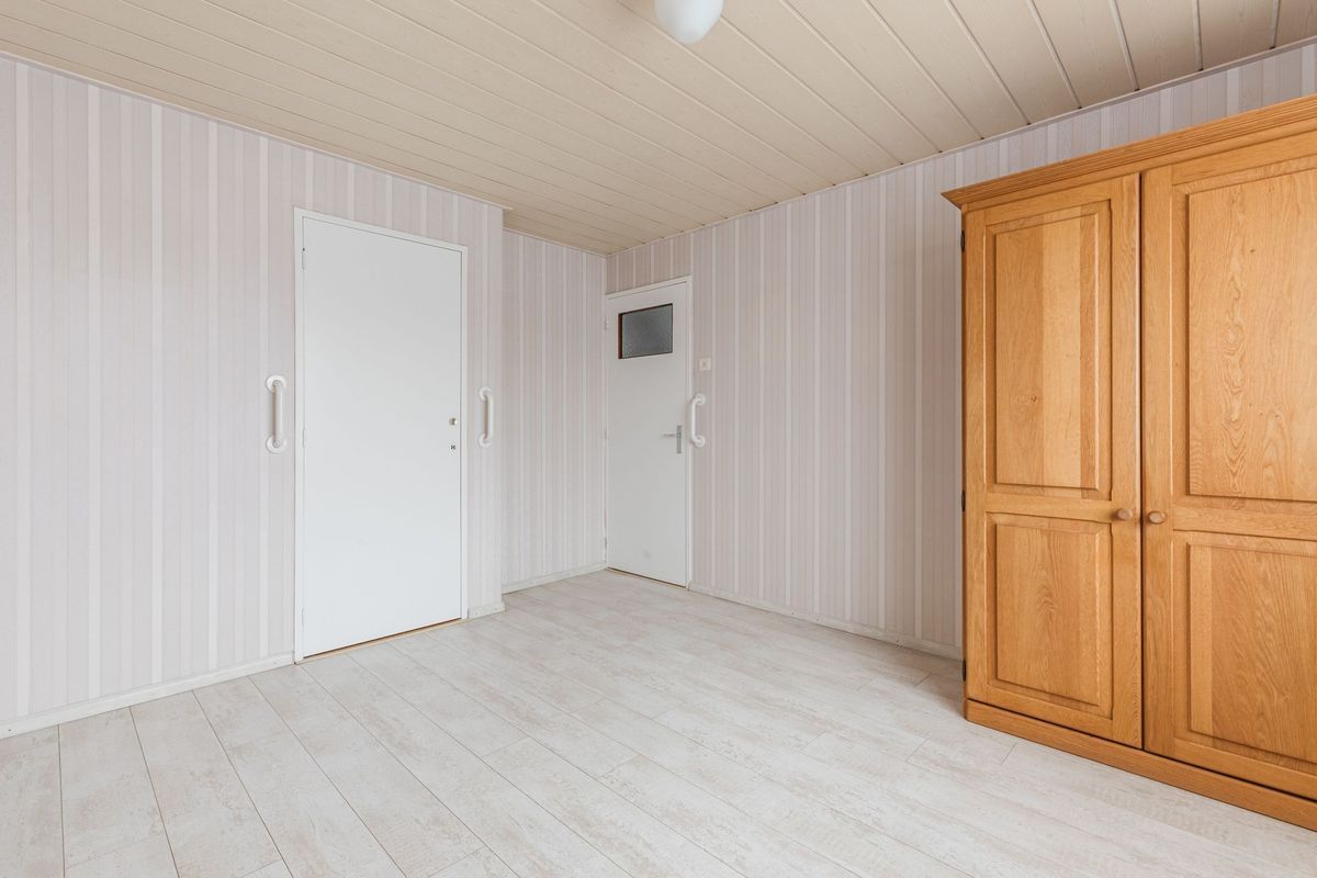 Smient 16 Photo Blur 18