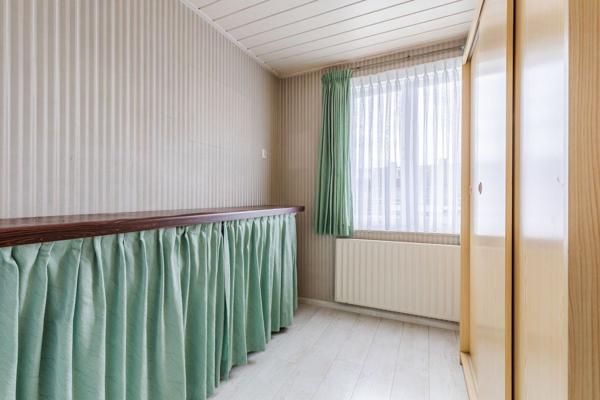 Smient 16 Photo Blur 19