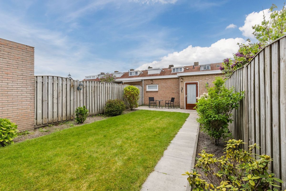 Smient 16 Photo Blur 37