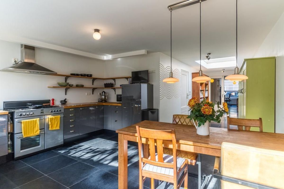 Bredaseweg 192 Photo Blur 2