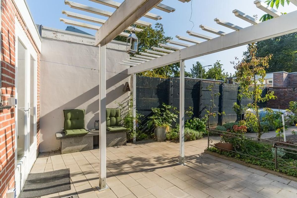 Bredaseweg 192 Photo Blur 26