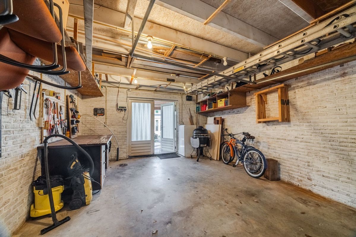 Bredaseweg 192 Photo Blur 54