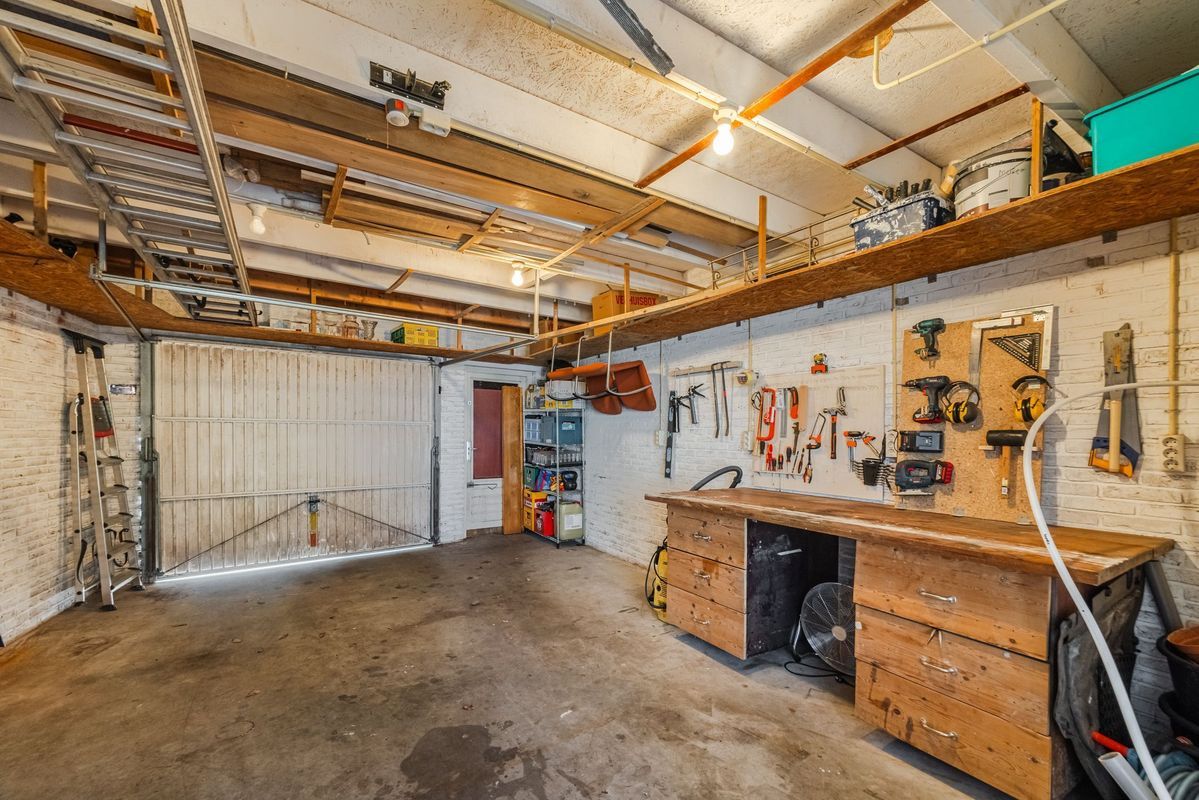 Bredaseweg 192 Photo Blur 55