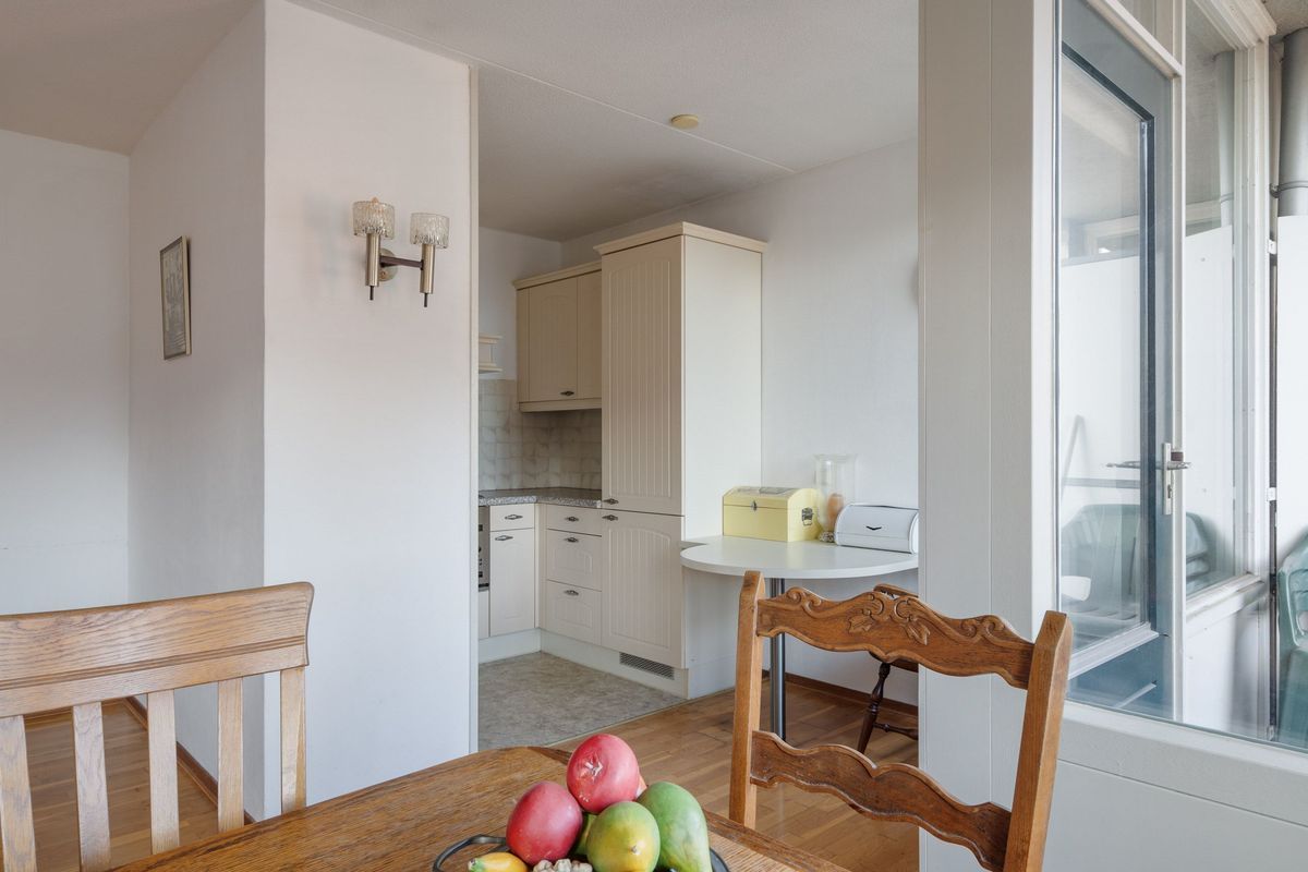 Withof 6 Photo Blur 11