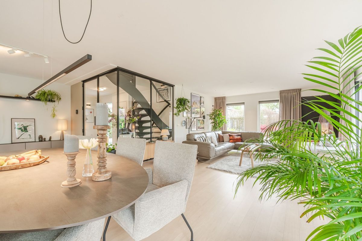 Bijvoetstraat 28 Photo Blur 21