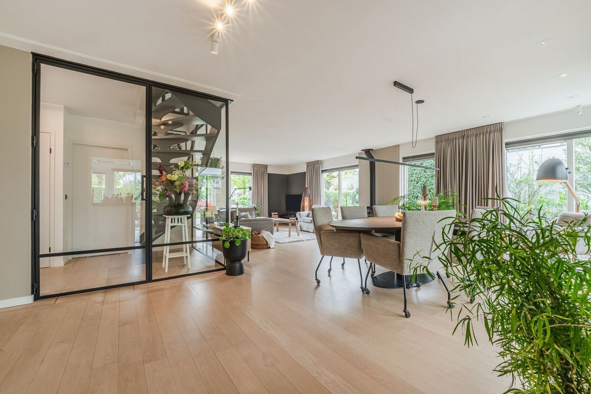 Bijvoetstraat 28 Photo Blur 24