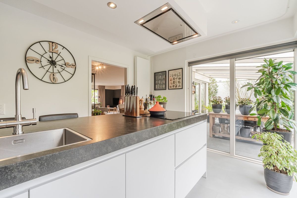 Bijvoetstraat 28 Photo Blur 25