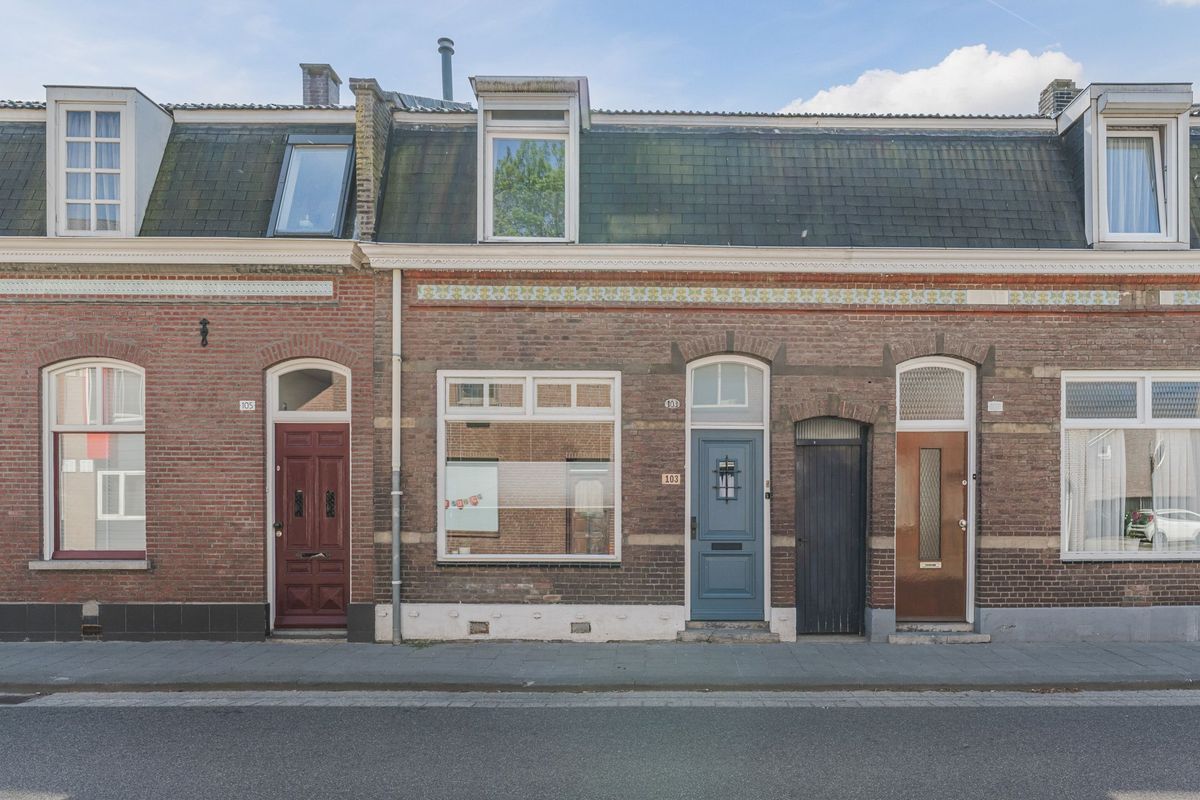 Hoefstraat 103 Photo Blur 0