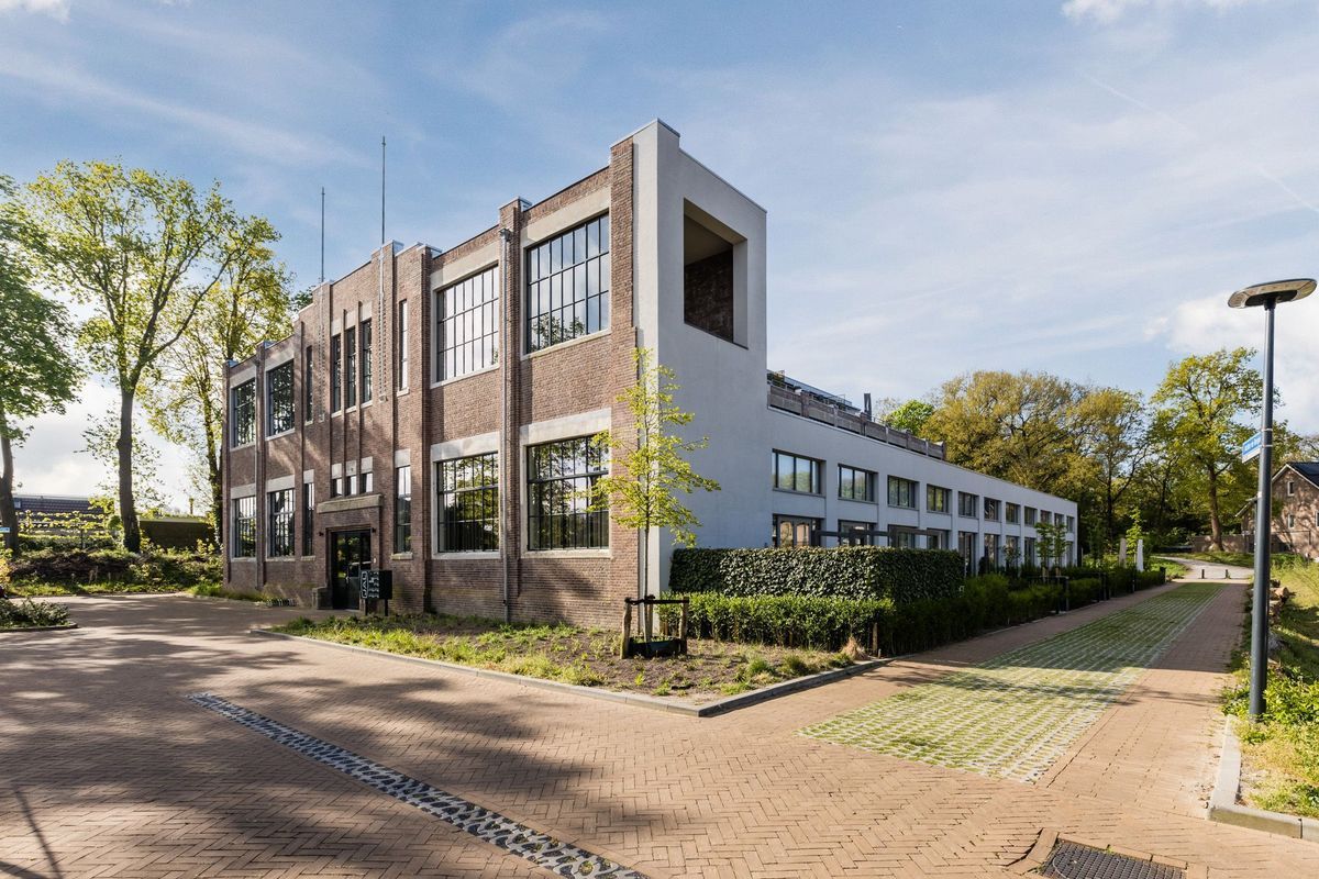 Achter de Bergen 28 Photo Blur 0
