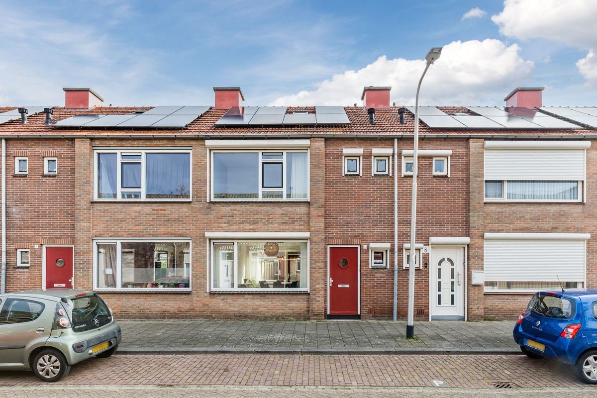 Oeverstraat 6 Photo Blur 0