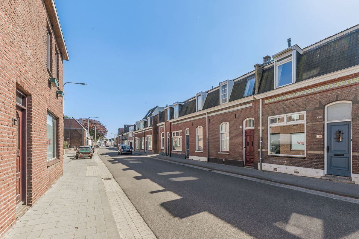 Hoefstraat 103 Photo Blur 40