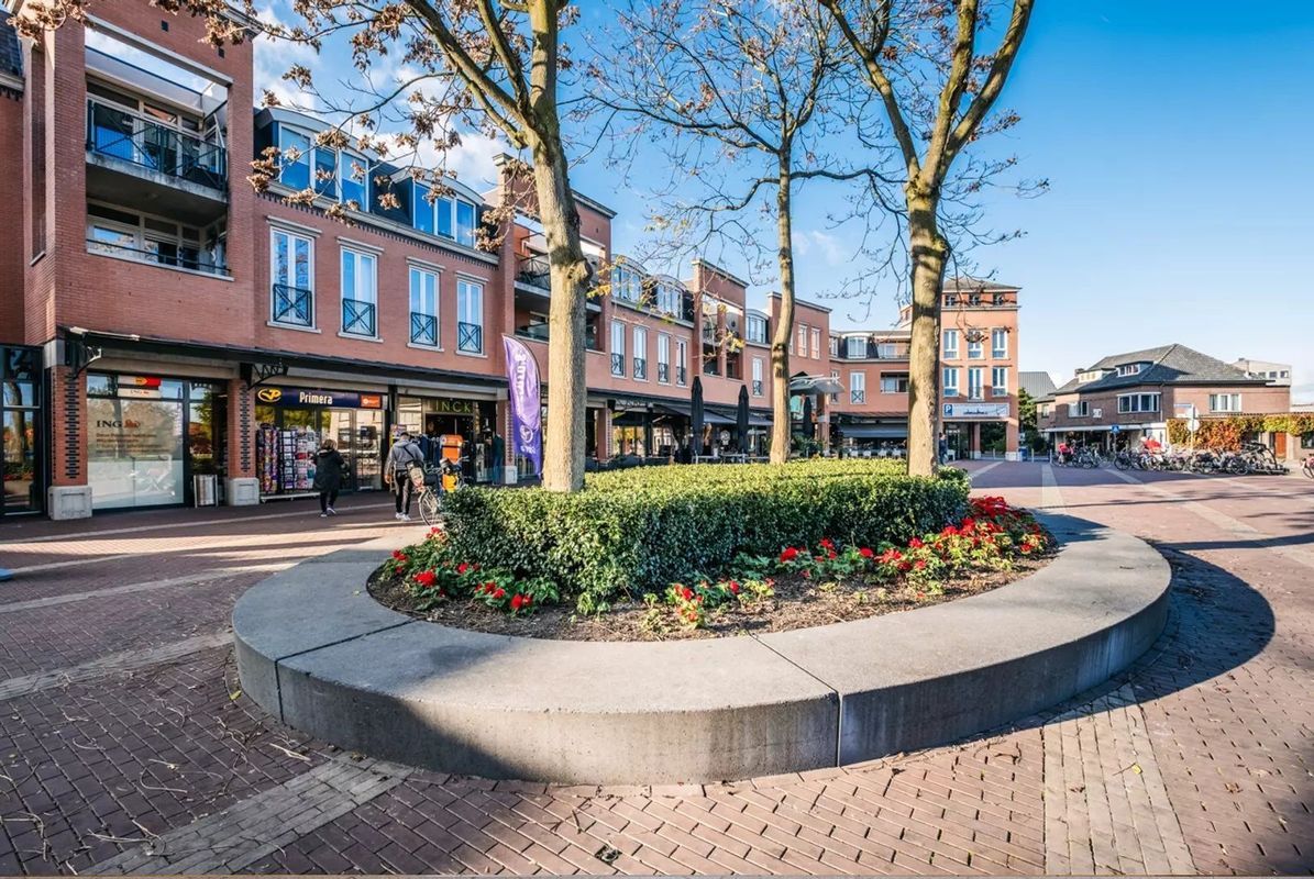Wilhelminaplein 64 Photo Blur 1