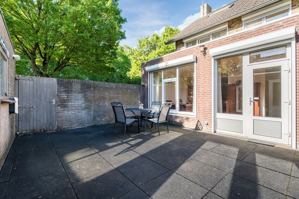 Jan van Amstelstraat 2 Photo Blur 33