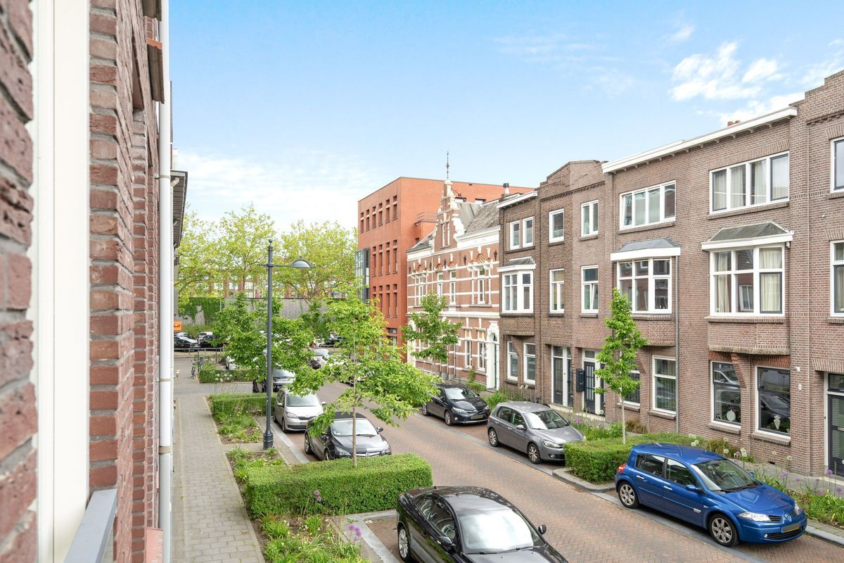 Menno van Coehoornstraat 17 Photo Blur 22
