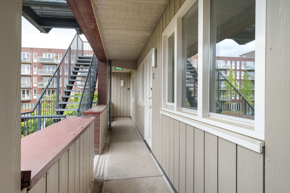 Menno van Coehoornstraat 17 Photo Blur 3